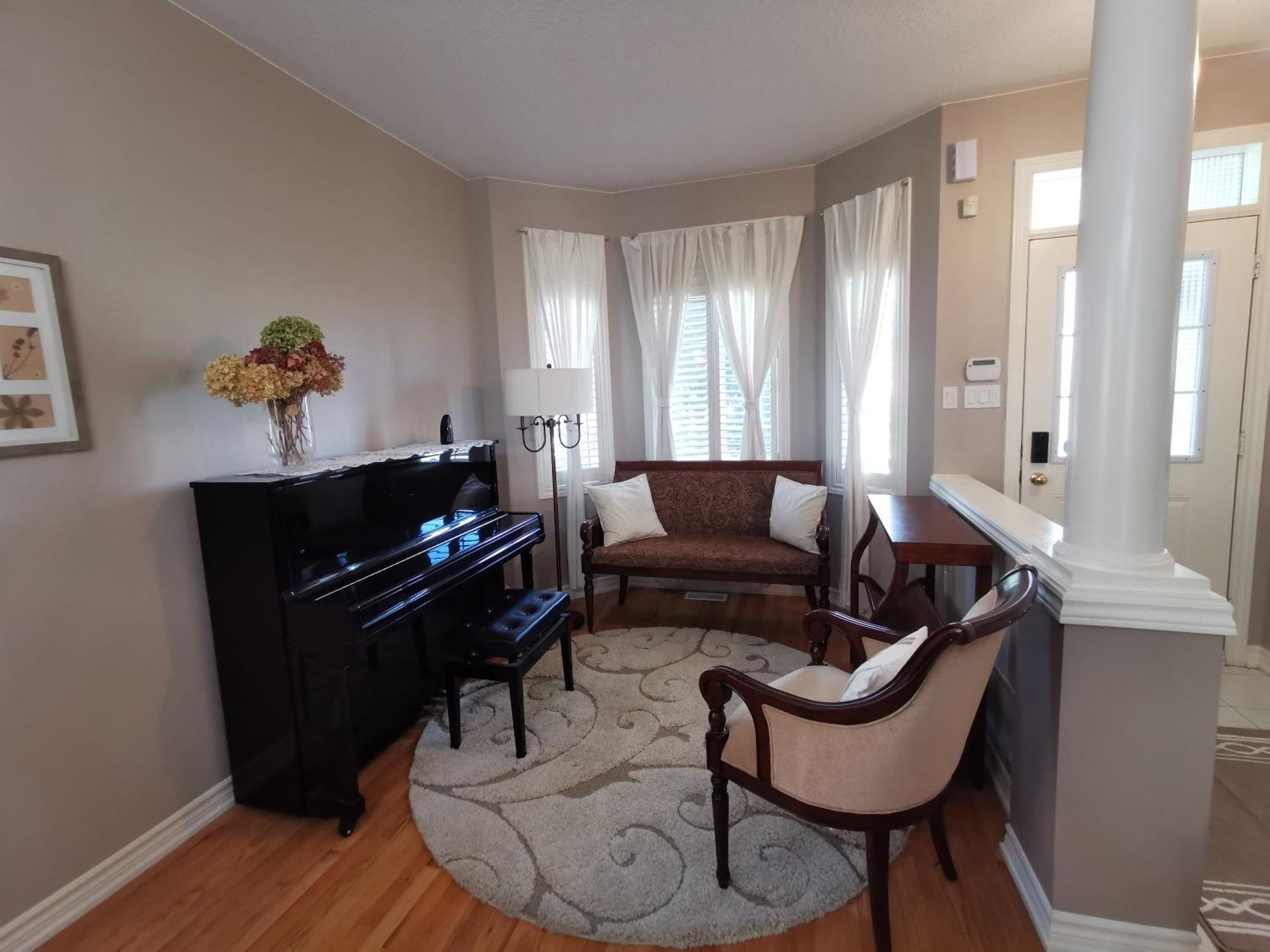 4 Bedroom 3 Washroom Charming Home In Markham With Warm Cozy Vibe Exterior foto