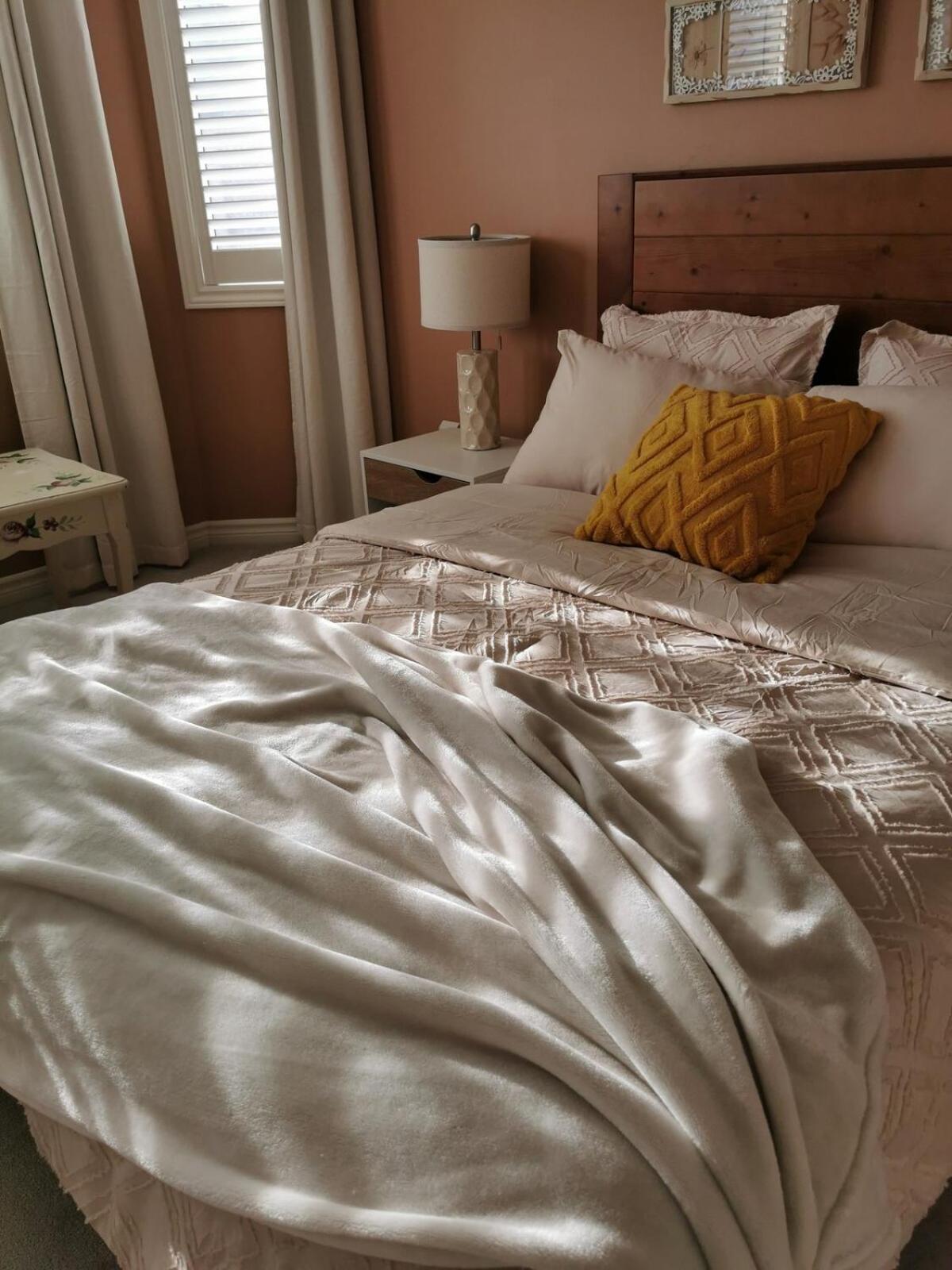 4 Bedroom 3 Washroom Charming Home In Markham With Warm Cozy Vibe Exterior foto